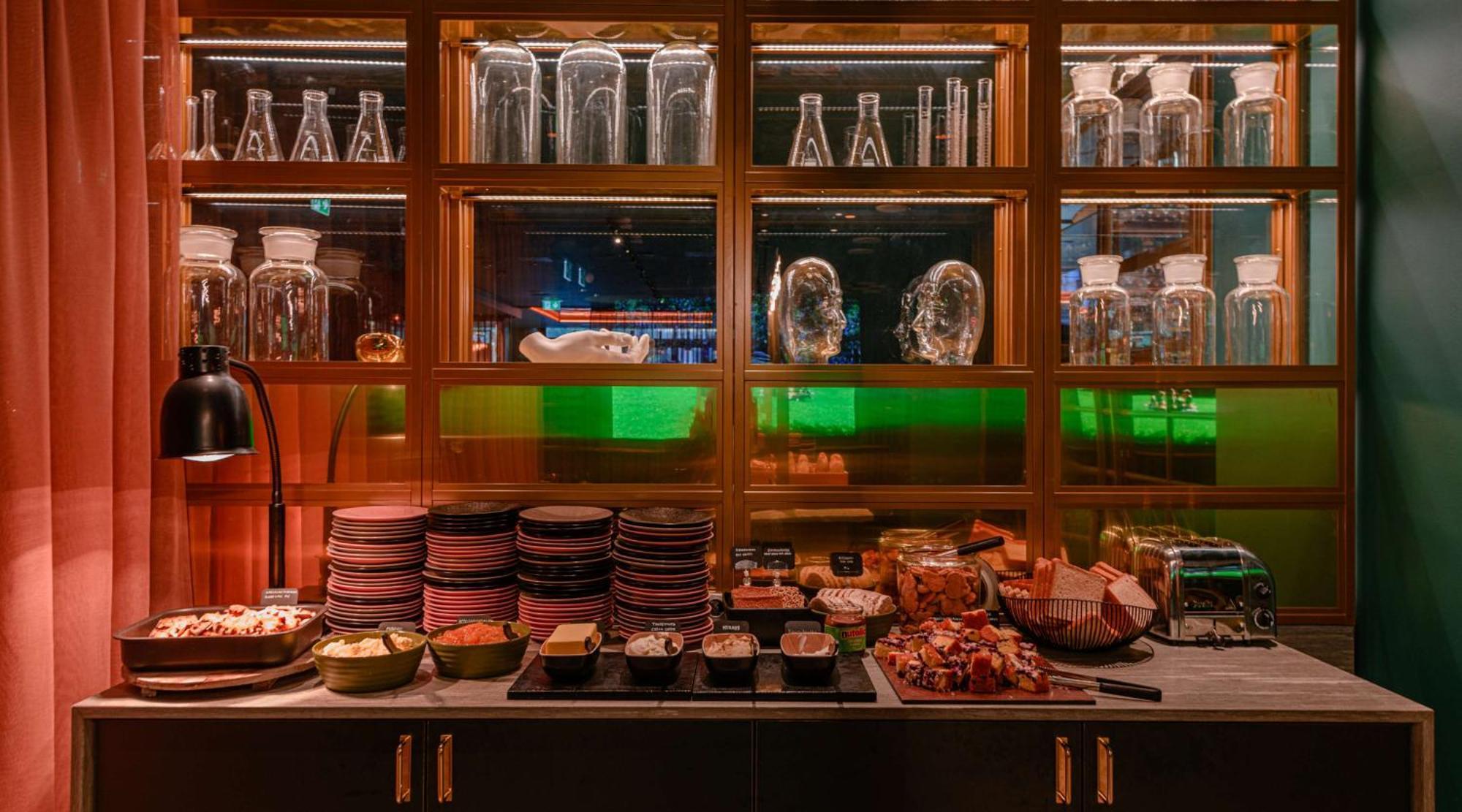 Marski By Scandic Helsinki Exterior photo A buffet at a restaurant