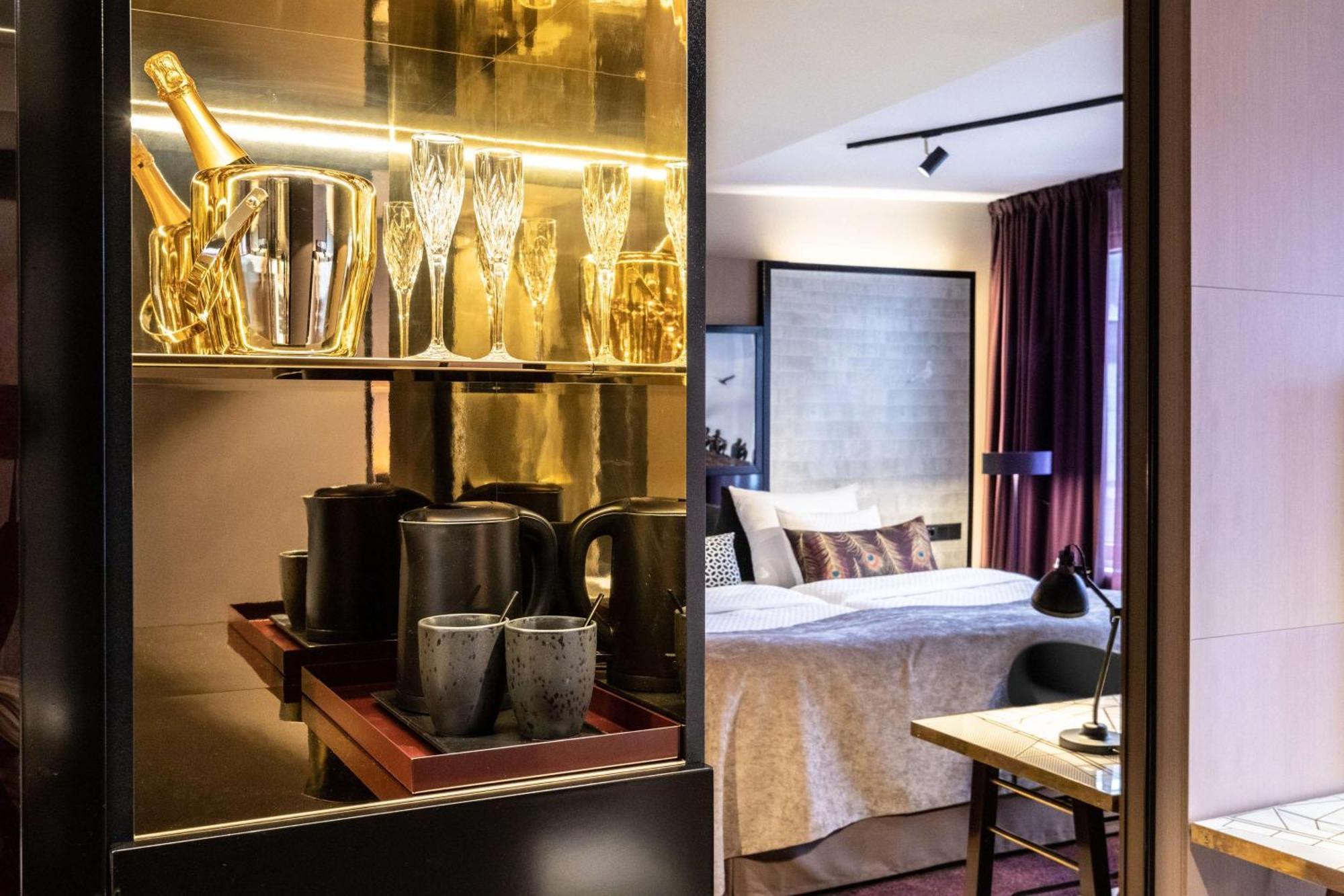 Marski By Scandic Helsinki Exterior photo A room at the hotel