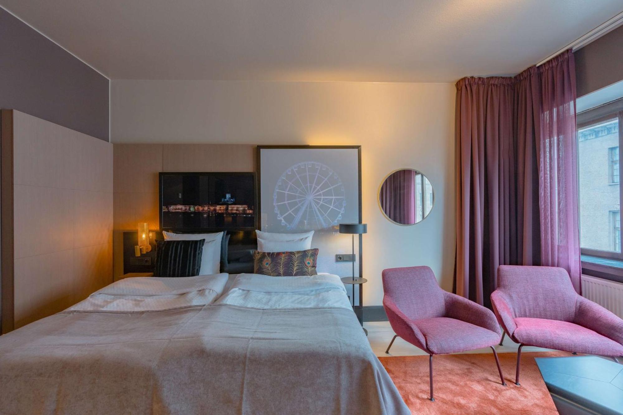 Marski By Scandic Helsinki Exterior photo A room at the hotel